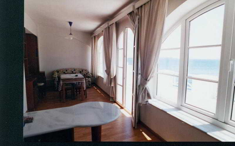 Sea Colours Rooms & Apartments Ermoupoli Esterno foto